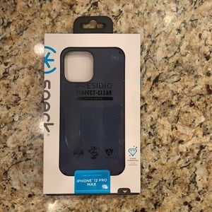 Speck iPhone 12 PRO MAX Presidio Perfect-Clear navy phone case. New in box!